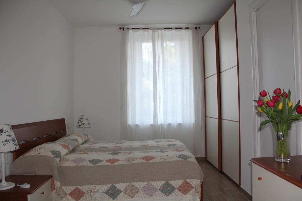 La Ciliegia Bianca Bed and Breakfast Belgirate Pokój zdjęcie